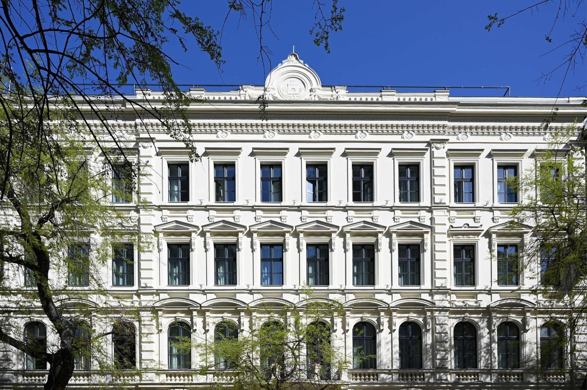 Radisson Collection Hotel, Basilica Budapest Exterior photo